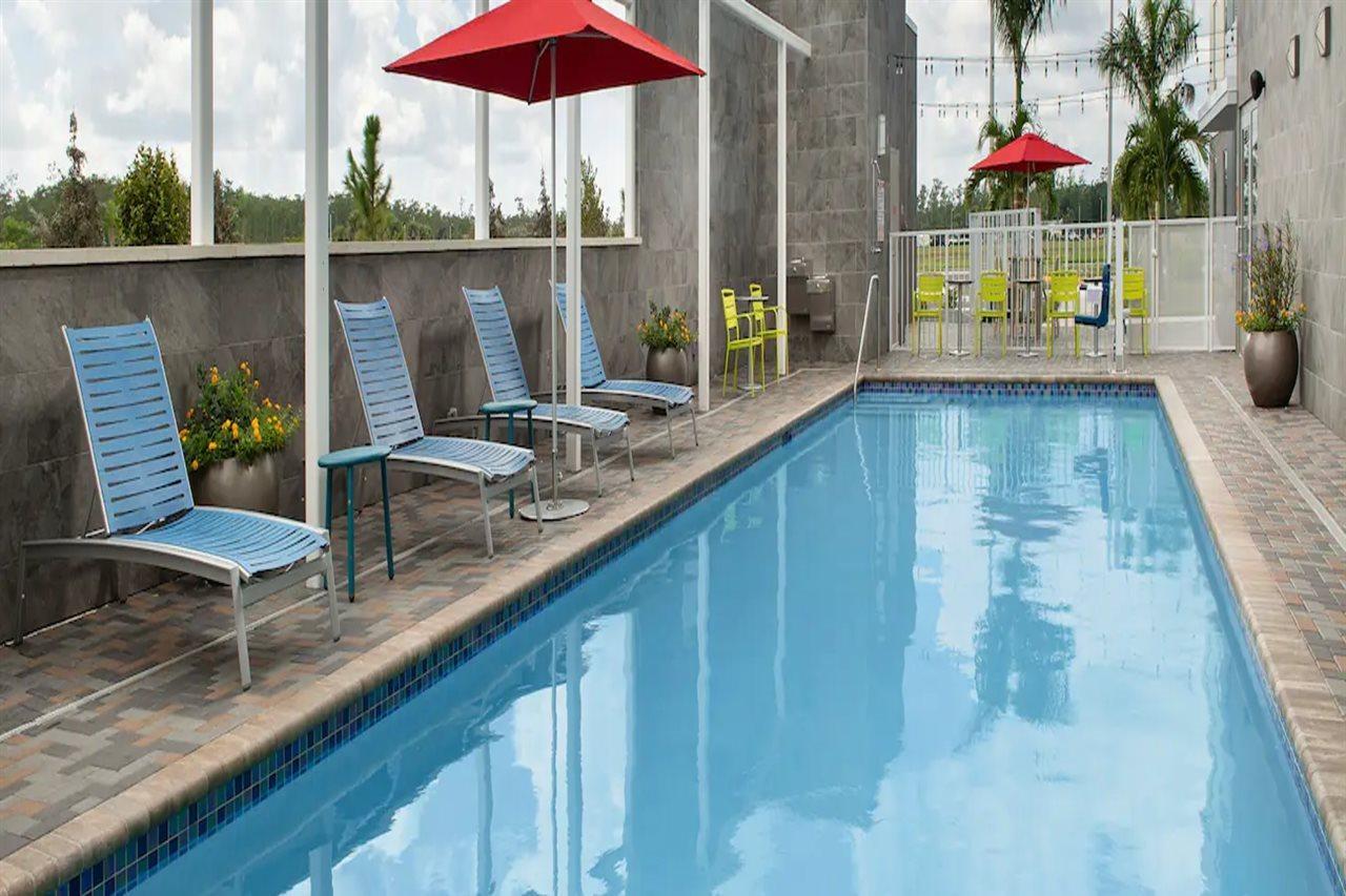 Home2 Suites By Hilton Fort Myers Airport エクステリア 写真