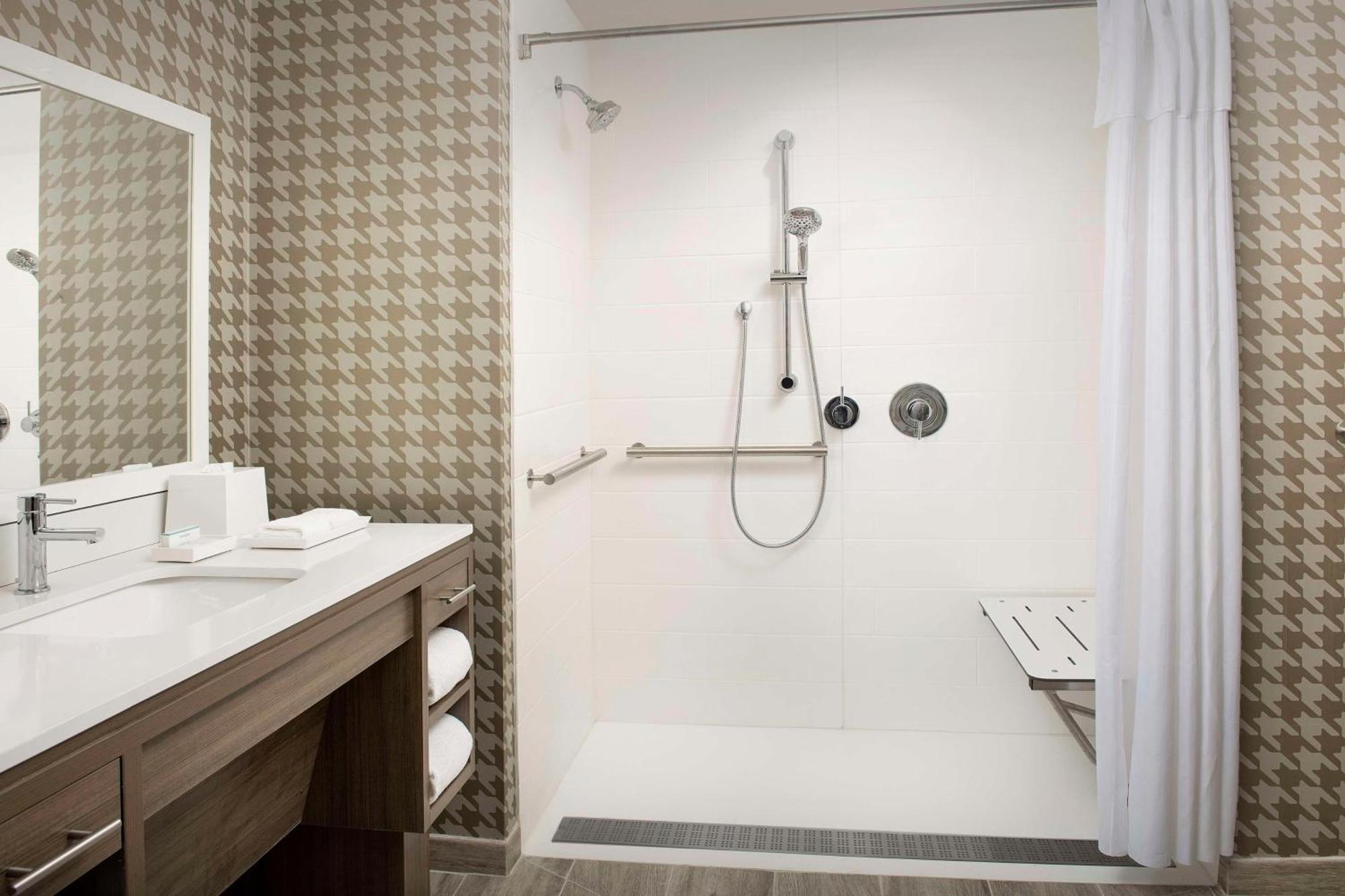 Home2 Suites By Hilton Fort Myers Airport エクステリア 写真