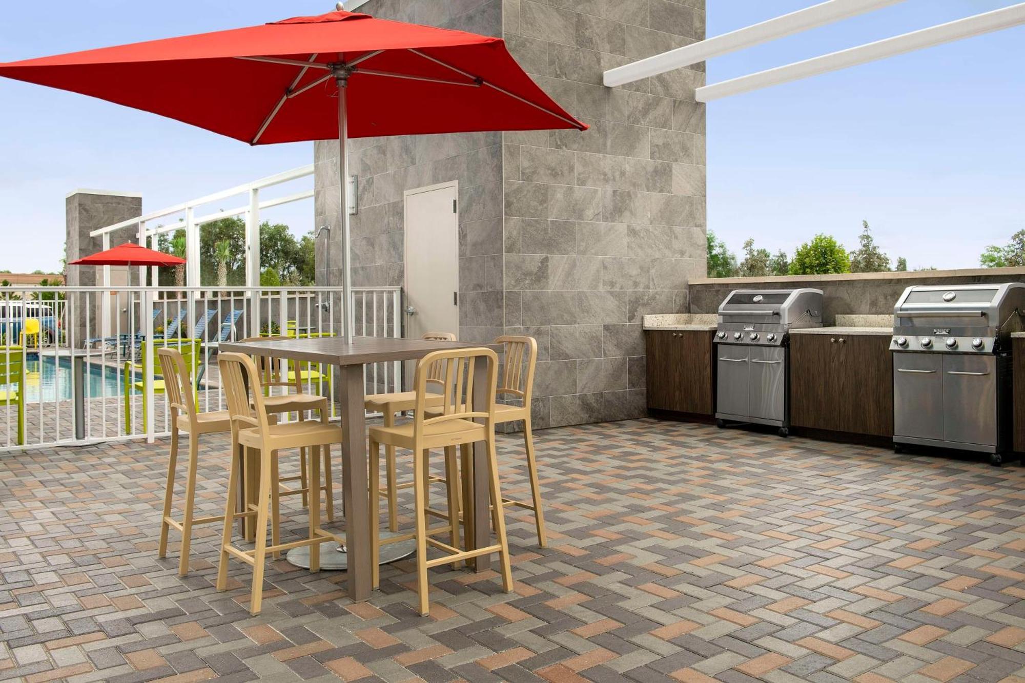 Home2 Suites By Hilton Fort Myers Airport エクステリア 写真